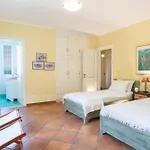 Boutique Andronice Tsoukaládhes