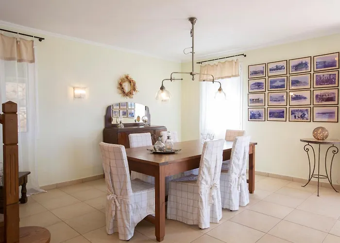 Vila Boutique Andronice