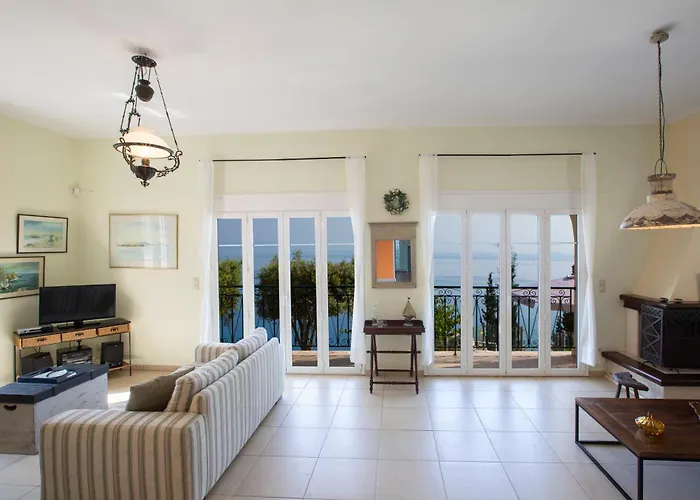 Boutique Andronice * Tsoukaládhes