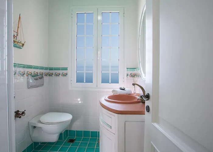 Vila Boutique Andronice