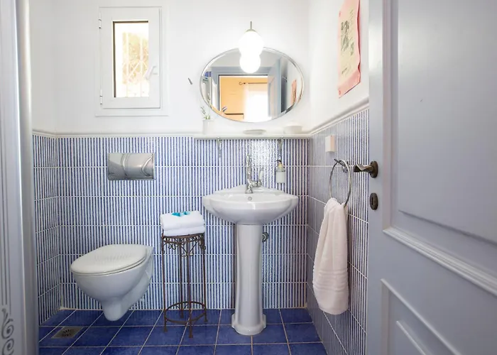 Boutique Andronice * Tsoukaládhes