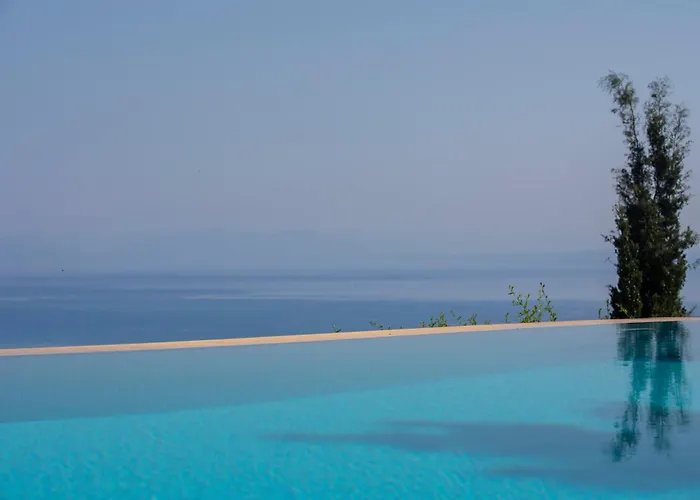 Boutique Andronice Tsoukaládhes