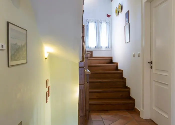 Vila Boutique Andronice Tsoukaládhes