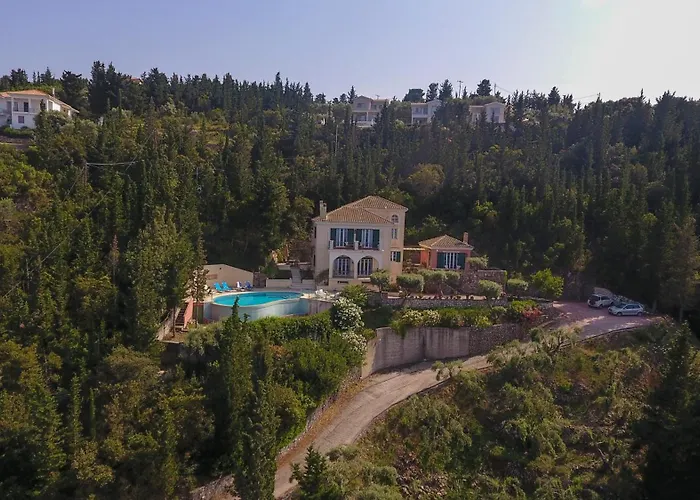 Boutique Andronice * Tsoukaládhes